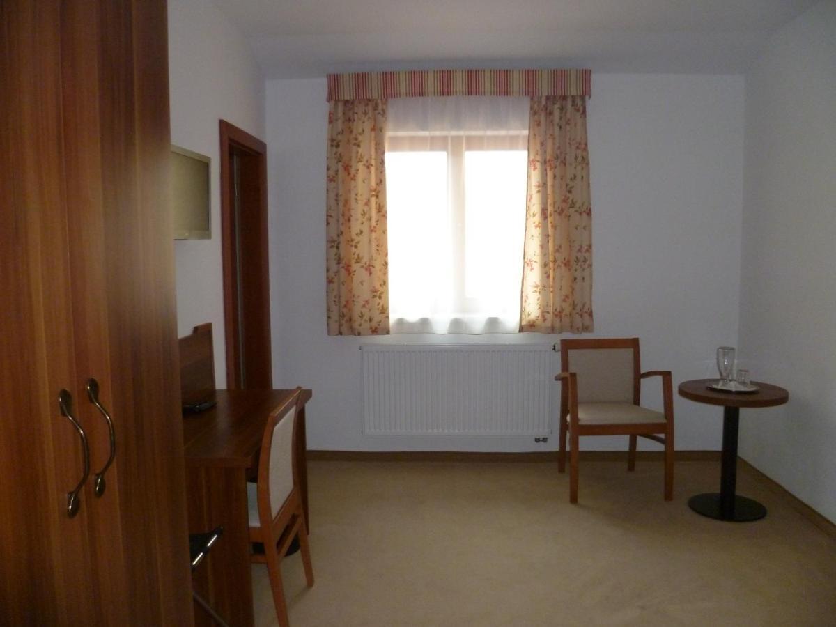 Hostinec U Hubalku Kostelec nad Orlici Экстерьер фото