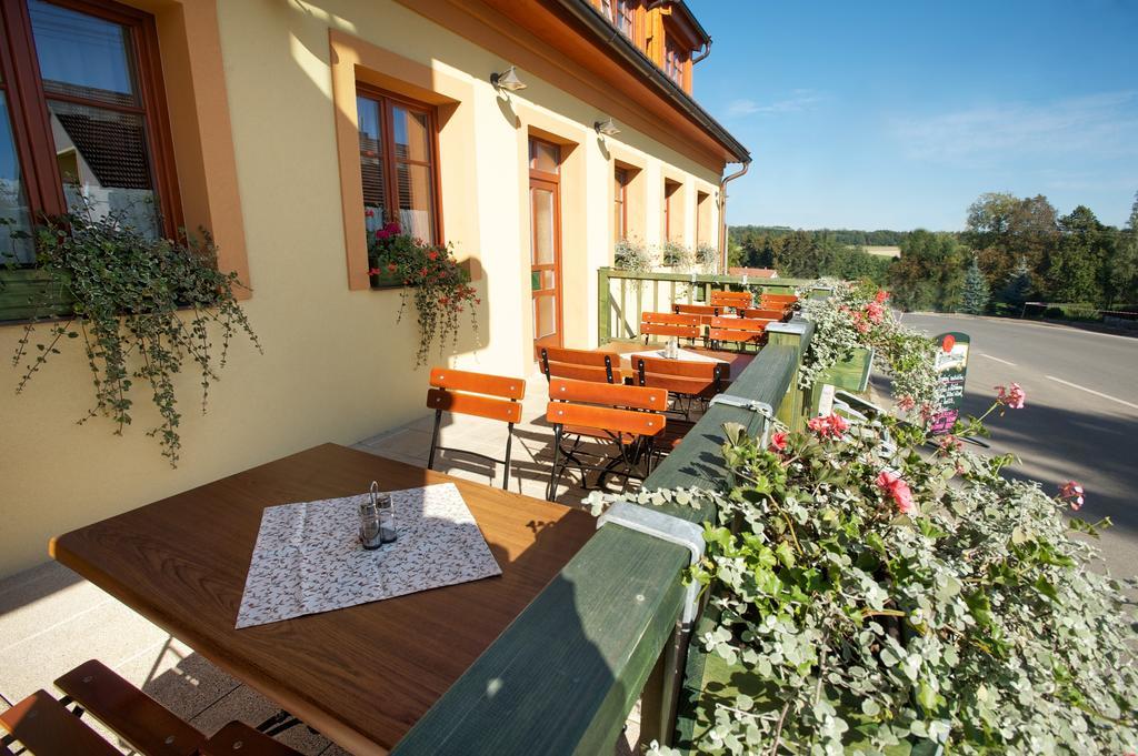 Hostinec U Hubalku Kostelec nad Orlici Экстерьер фото